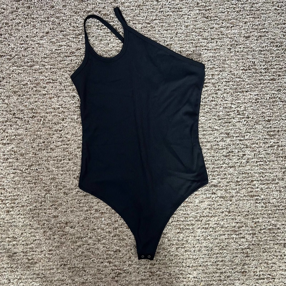 Abercrombie & Fitch ANF One Shoulder Sleeveless Ribbed Bodysuit - Black - Small